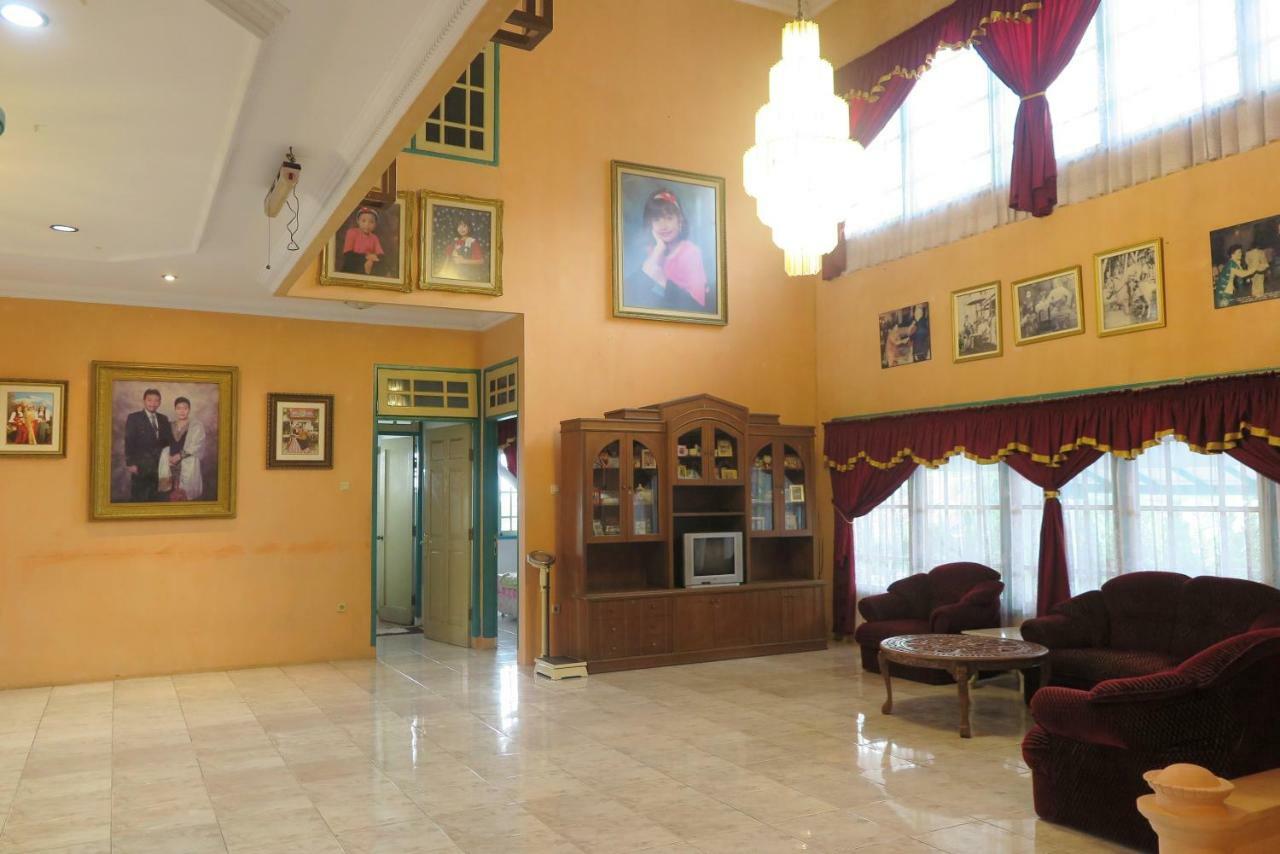 Villa Tiandiva Cisarua Luaran gambar