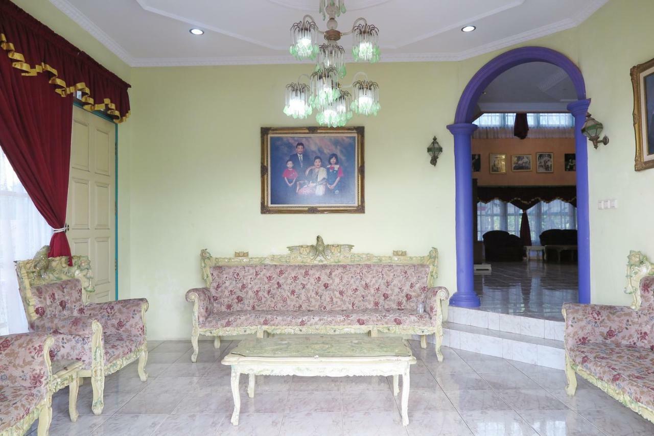 Villa Tiandiva Cisarua Luaran gambar
