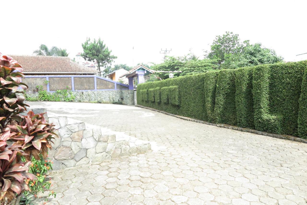 Villa Tiandiva Cisarua Luaran gambar